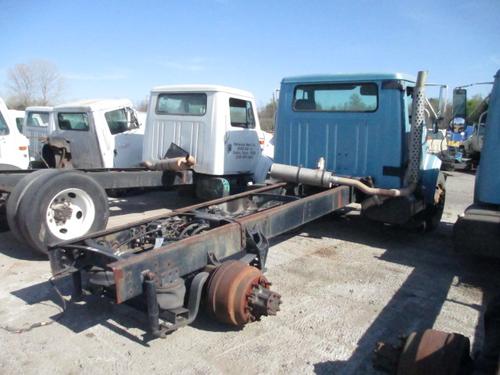 INTERNATIONAL 4900 Trucks