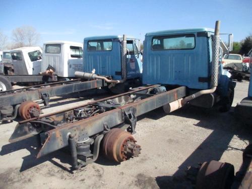 INTERNATIONAL 4900 Trucks