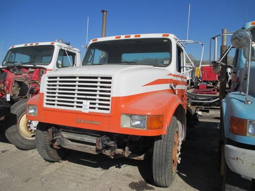 INTERNATIONAL 4900 Trucks