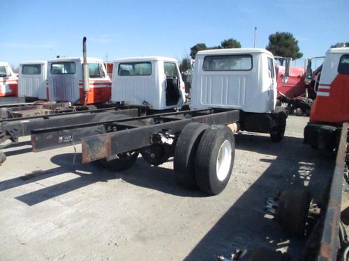 INTERNATIONAL 4900 Trucks