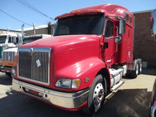 INTERNATIONAL 9200 Trucks
