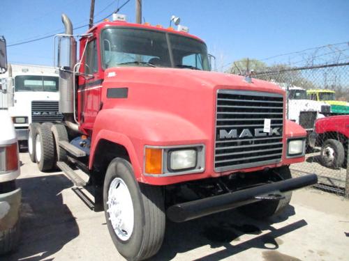 MACK CH613 Trucks
