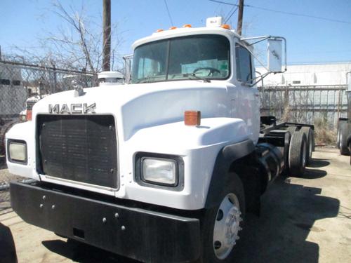 MACK R MODEL Trucks
