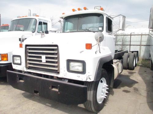 MACK CH613 Trucks