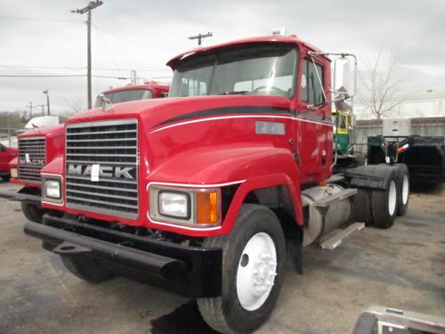 MACK CH613 Trucks
