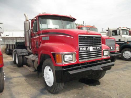 MACK CH613 Trucks
