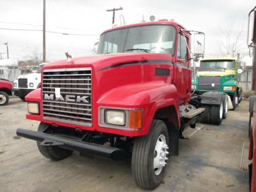 MACK CH613 Trucks