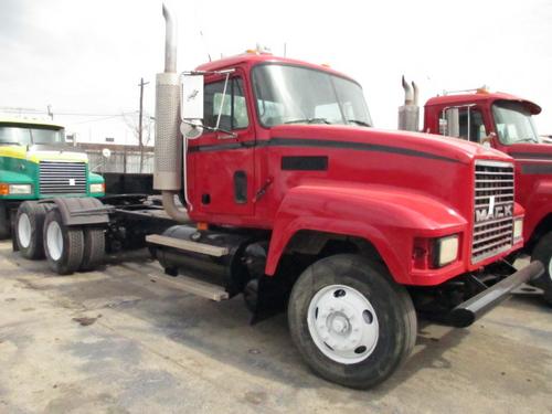 MACK CH613 Trucks