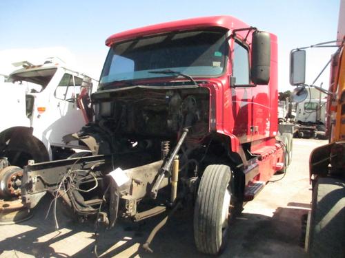 VOLVO VNL64T Trucks