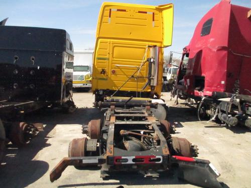 VOLVO VNL64T Trucks