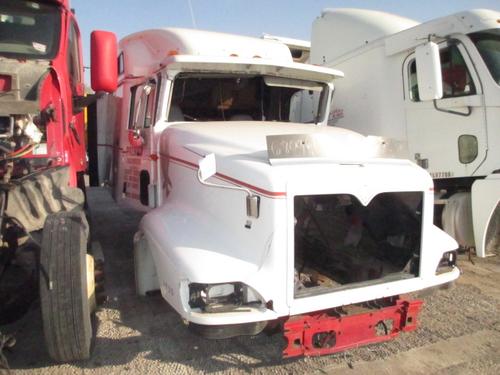 INTERNATIONAL 9400 CAB & SLEEPER