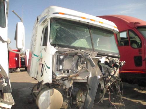 FREIGHTLINER COLUMBIA CAB & SLEEPER