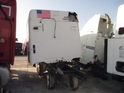 FREIGHTLINER COLUMBIA CAB & SLEEPER
