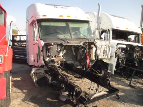 FREIGHTLINER COLUMBIA CAB & SLEEPER