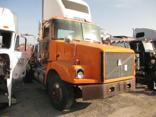 VOLVO  Trucks