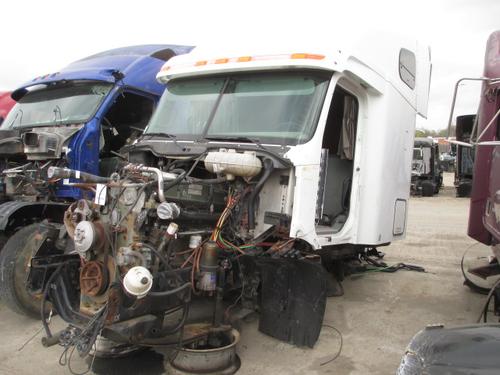FREIGHTLINER COLUMBIA CAB CLIP
