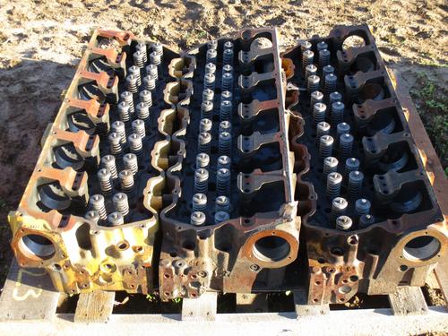 CAT  Cylinder Head