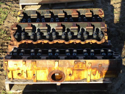 CAT  Cylinder Head