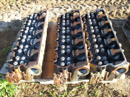 CAT  Cylinder Head