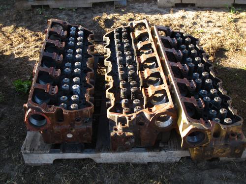CAT  Cylinder Head