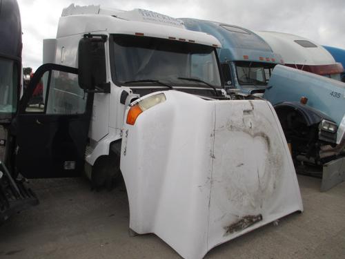 VOLVO VNL64T CAB & SLEEPER