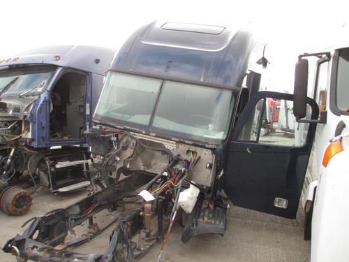 FREIGHTLINER COLUMBIA CAB & SLEEPER