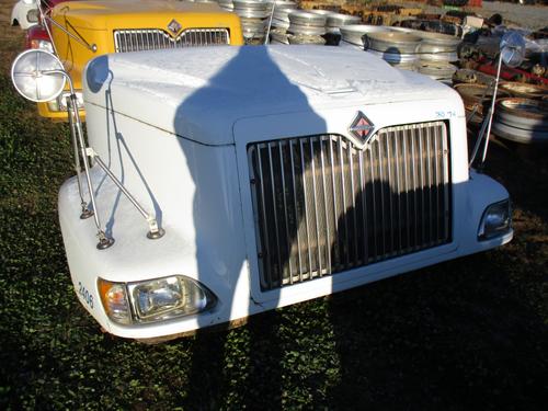 INTERNATIONAL 9400I Hood