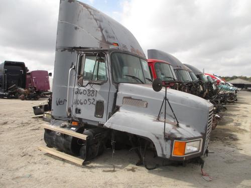 MACK CH 612 CAB CLIP