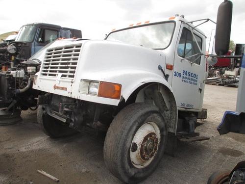 INTERNATIONAL 4900 CAB CLIP