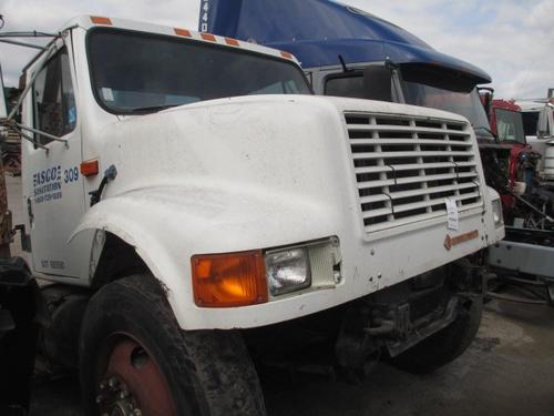INTERNATIONAL 4900 CAB CLIP