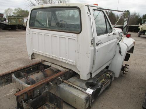FORD F700 CAB CLIP