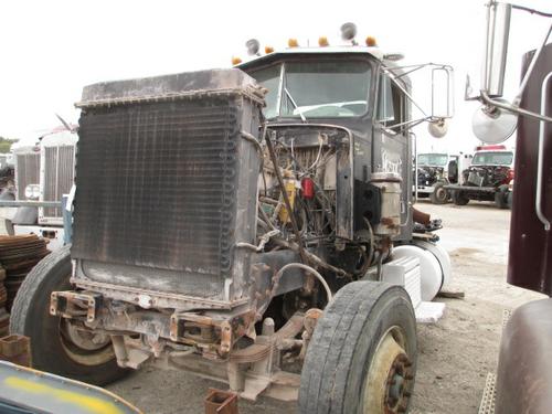 PETERBILT 359 CAB CLIP