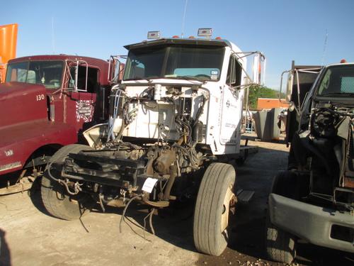 PETERBILT 330 CAB CLIP