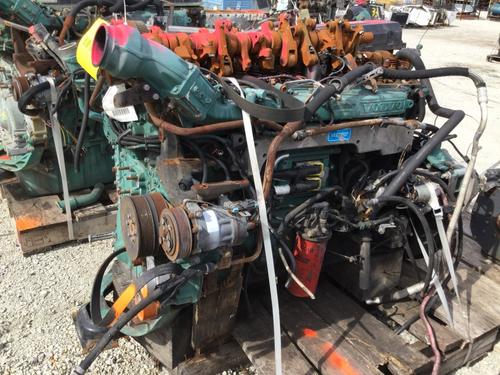 Volvo D 12  Engine Assembly