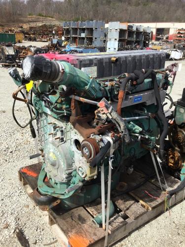 Volvo D 12  Engine Assembly