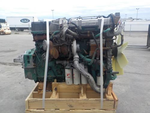 VOLVO D12 Engine Assembly