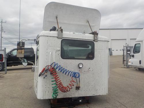 INTERNATIONAL 9100 CAB