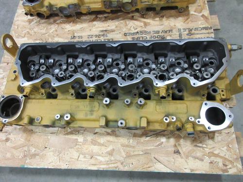 CAT C-7 Cylinder Head