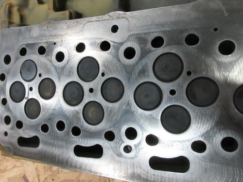 CAT C-7 Cylinder Head