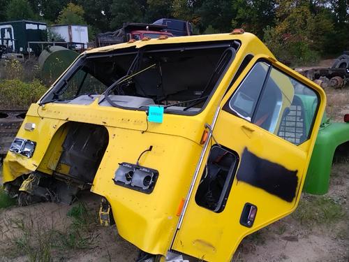 PETERBILT  CAB