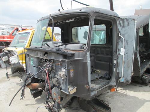 MACK CH600 SERIES CAB