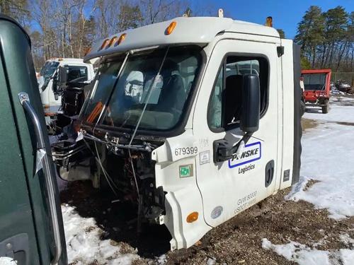 Freightliner Cascadia 125 CAB