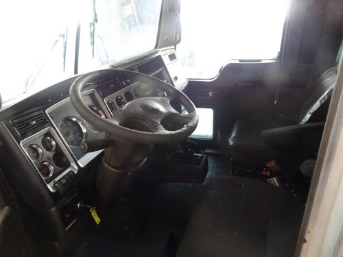 KENWORTH T600 CAB