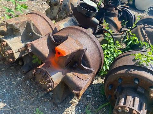 Eaton 19055D Rears (Rear)