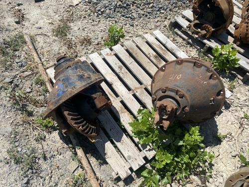 INTERNATIONAL RA57 Rears (Rear)