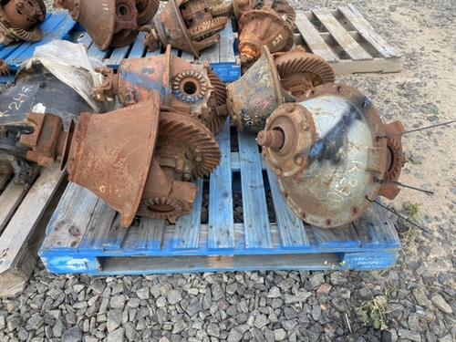 INTERNATIONAL  Rears (Rear)