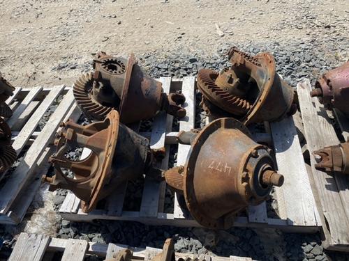 INTERNATIONAL  Rears (Rear)