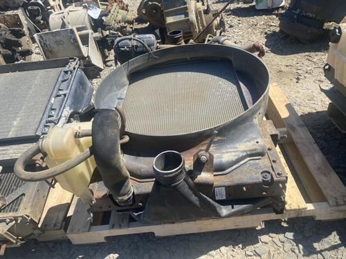 INTERNATIONAL 9200 Radiator