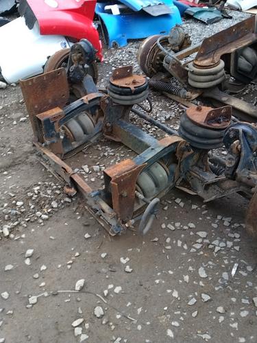   TAG AXLE