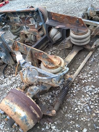   TAG AXLE